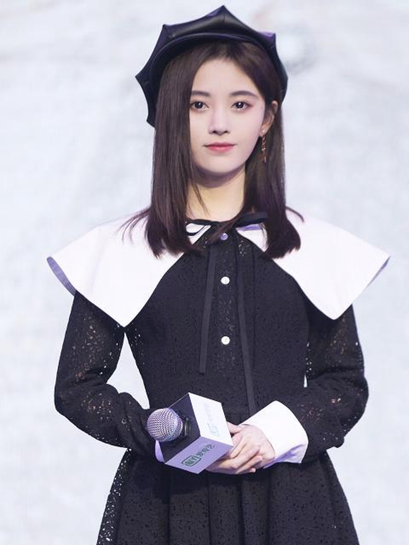 鞠婧祎