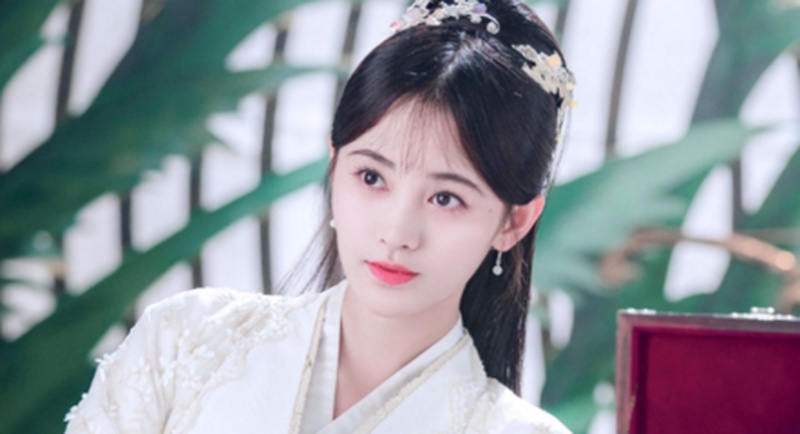 鞠婧祎