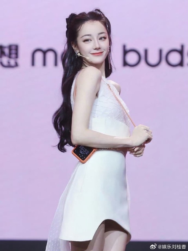 迪丽热巴